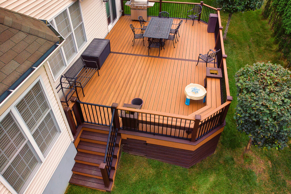 Deck Builder Corona